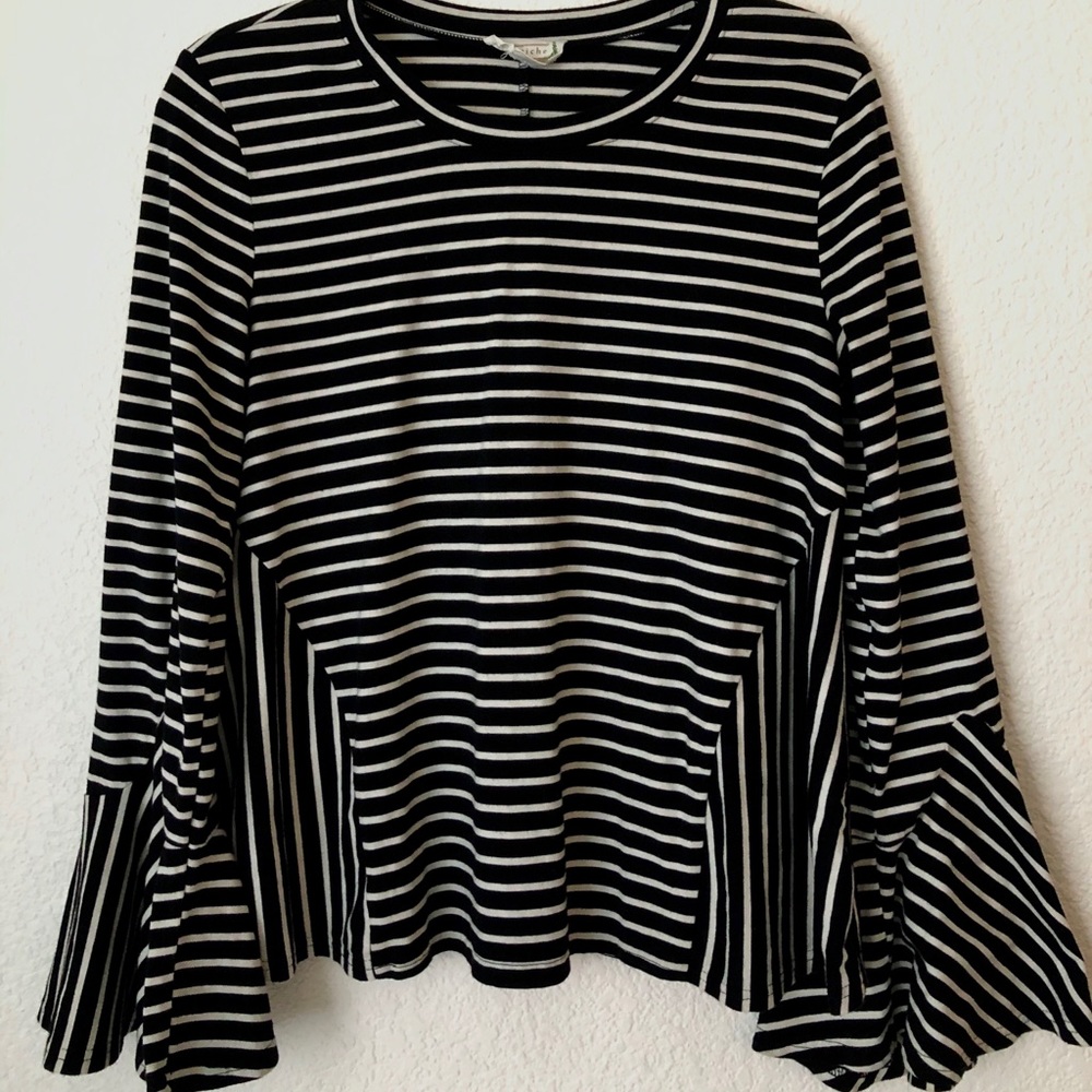 B&W Striped Bell Sleeve Tunic